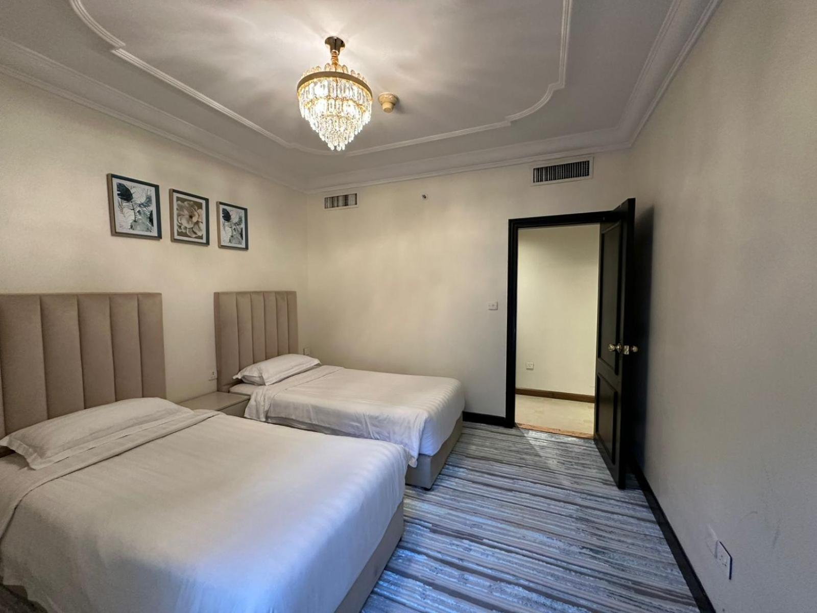 Zad Al Eman Suites Hotels Medina Habitación foto